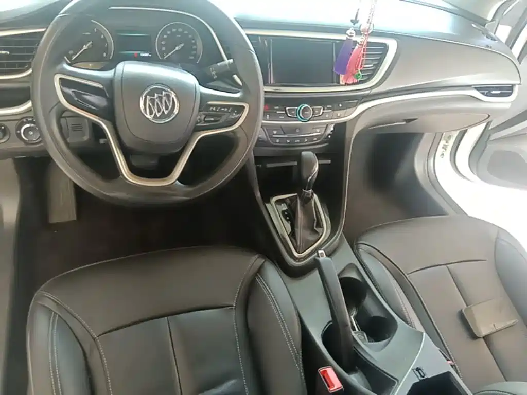 Фото 10 - Buick Excelle
