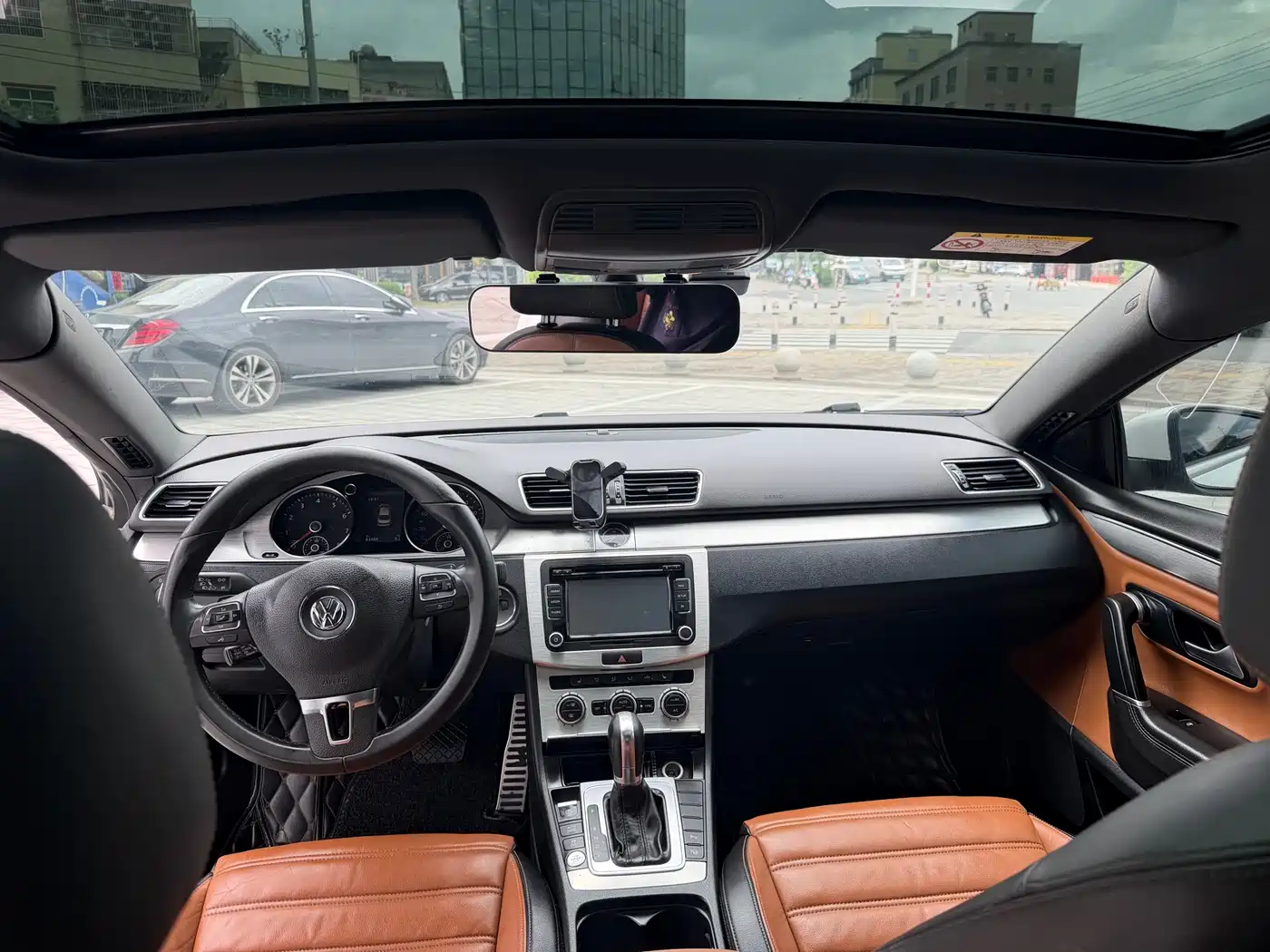 Volkswagen FAW-Volkswagen CC 2016 Model 1.8TSI Luxury фото 9
