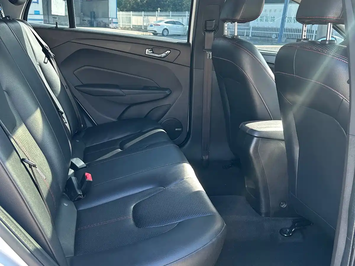 Chery Arrizo 5 2016 2016 1.5L CVT Sharp Leader