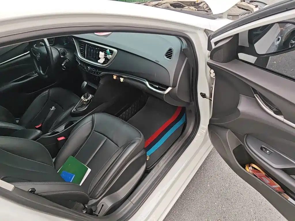 Фото 20 - Buick Excelle
