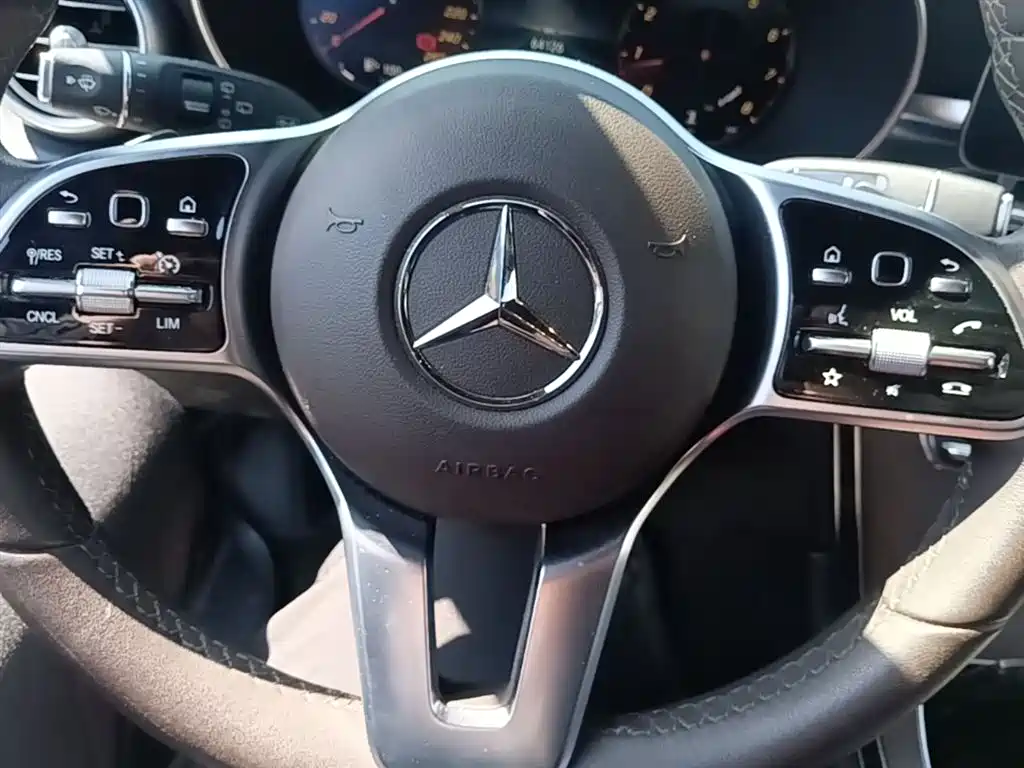 Mercedes-Benz GLC 2022 GLC 300 L 4MATIC Dynamic Collector's Edition фото 7