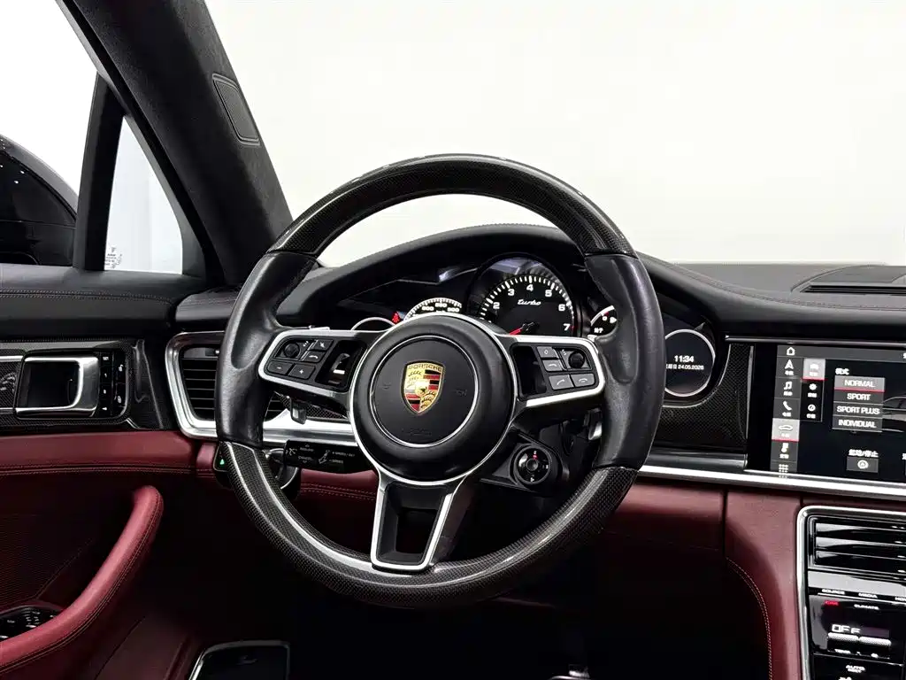 Porsche Panamera 2017 Panamera Turbo 4.0T фото 36