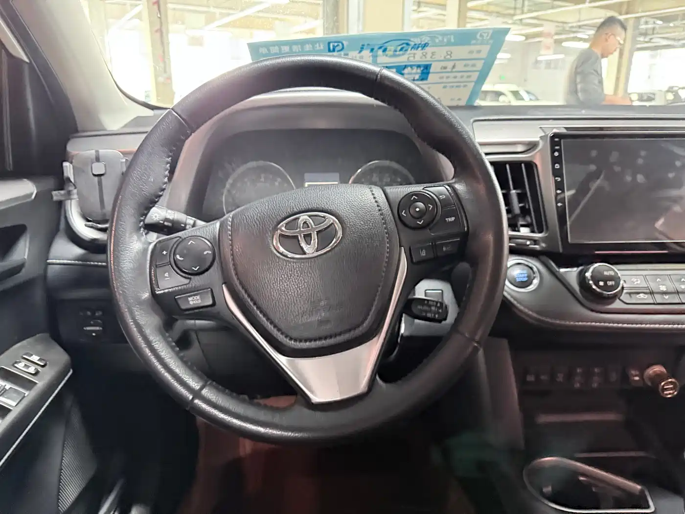 Toyota RAV4 Rongfang 2018 2.5L Automatic 4WD Elite i Edition фото 14