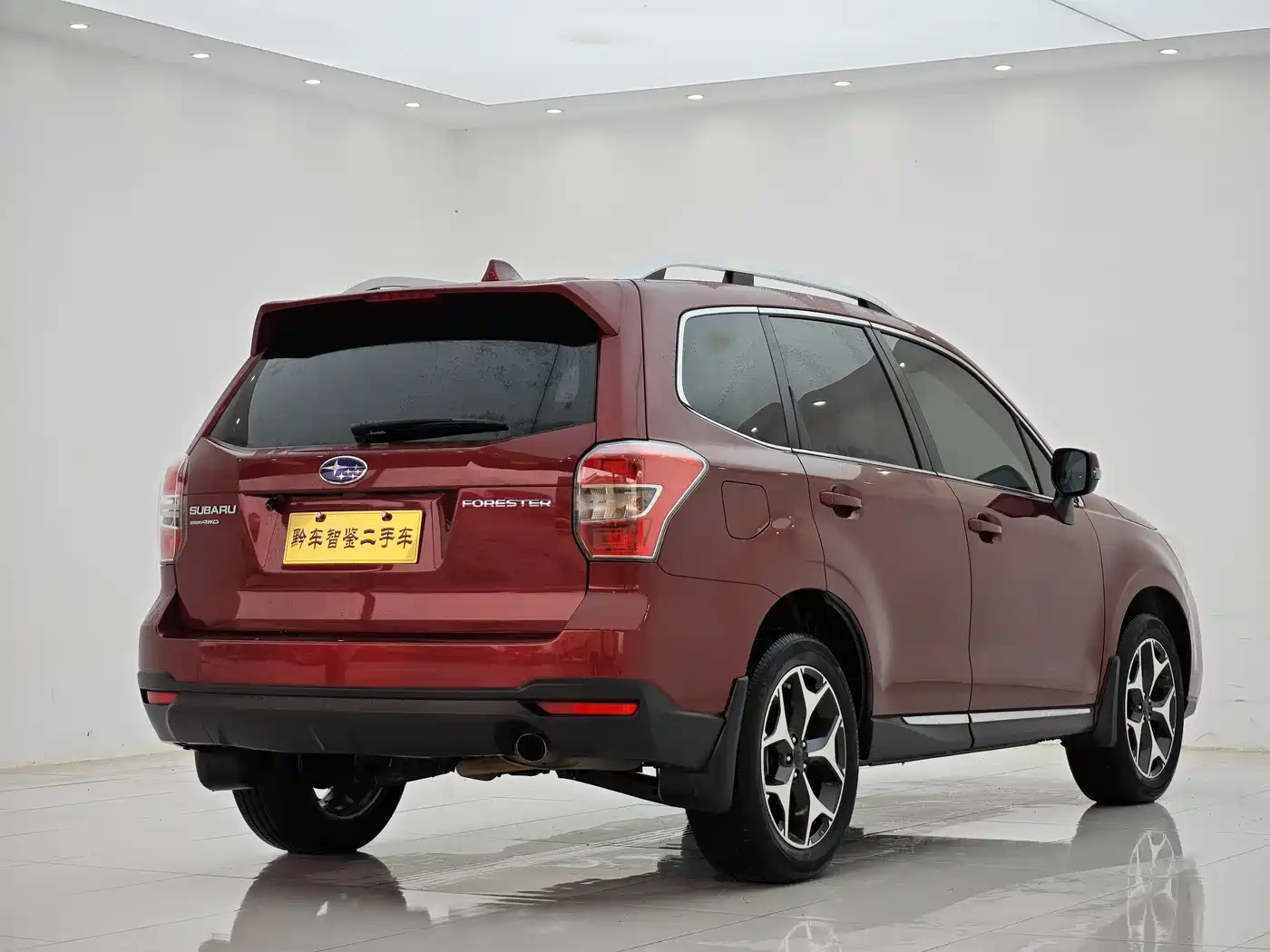 Subaru Forester 2013 2.5i Automatic Premium Edition фото 4