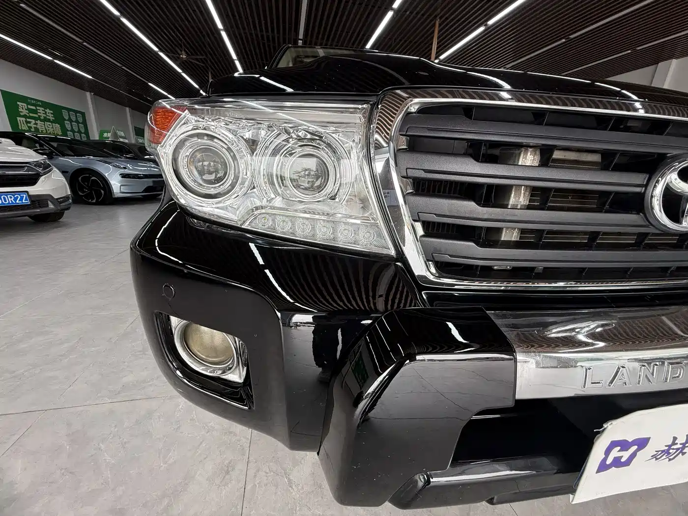 صورة 13 - Toyota Land Cruiser (Import)