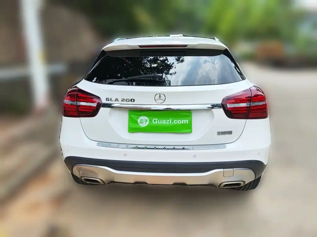 Mercedes-Benz GLA 2018 GLA 200 Dynamic фото 4