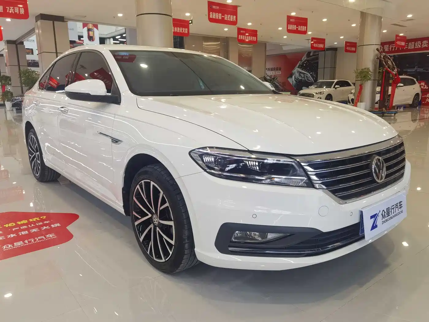 Volkswagen Lavida 2019 280TSI DSG Luxury Edition China VI фото 2