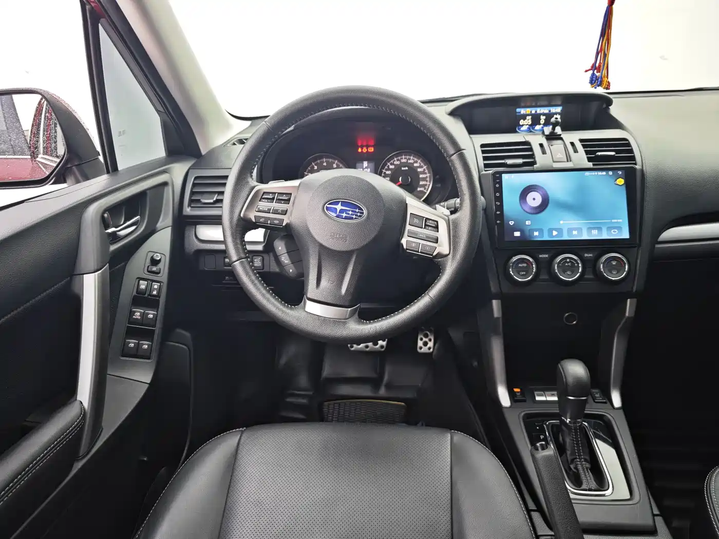 Subaru Forester 2013 2.5i Automatic Premium Edition фото 18