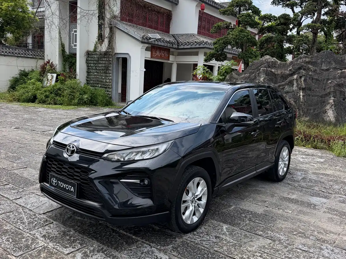 Toyota Wildlander 2022 2.0L CVT FWD Leading Edition