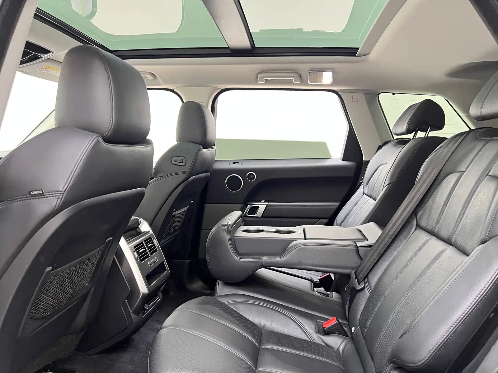 Фото 10 - Land Rover Range Rover Sport