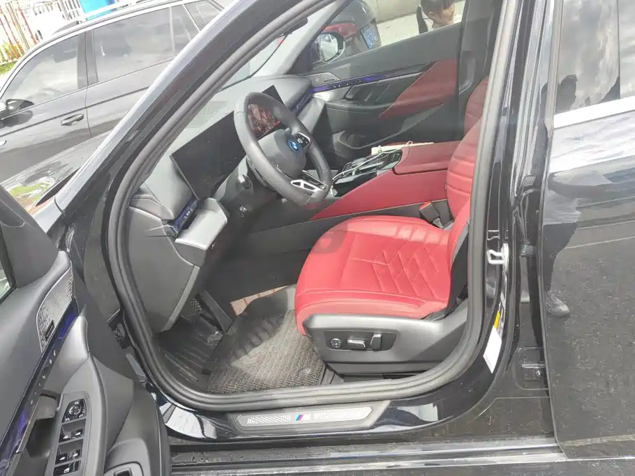 BMW i5 2025 2025 eDrive 40L M Sport Package