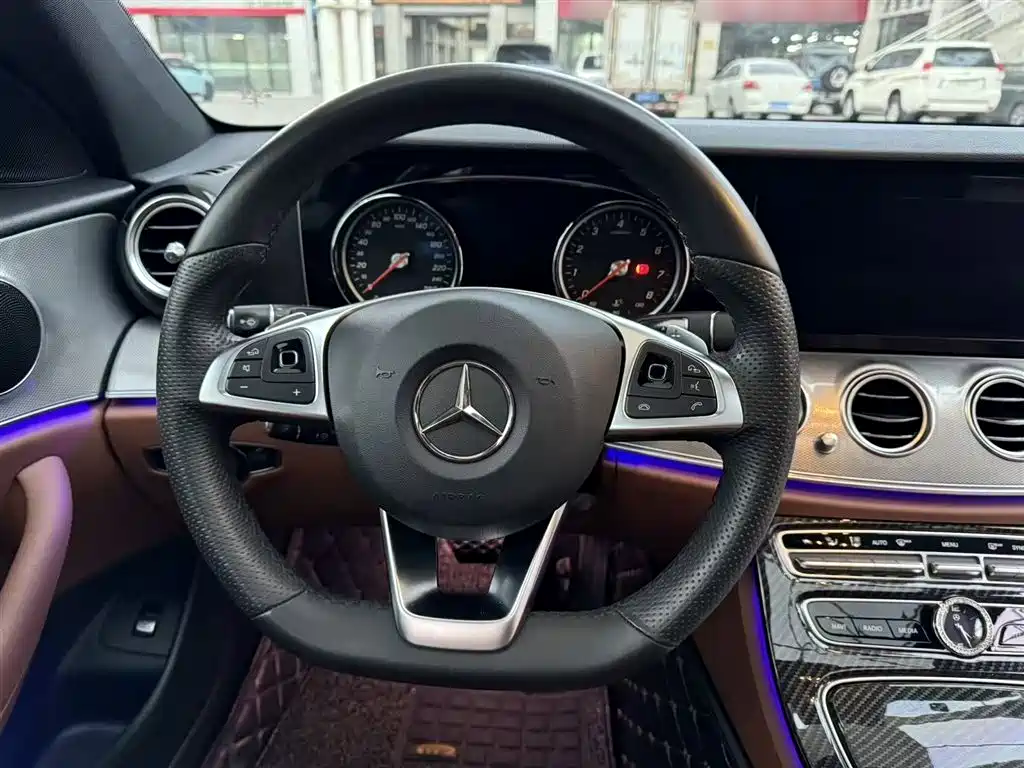 Mercedes-Benz E-Class 2017 E 200 Sport 4MATIC фото 7