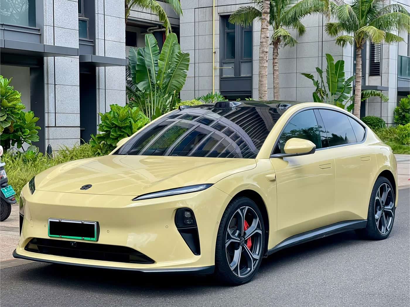 NIO ET5