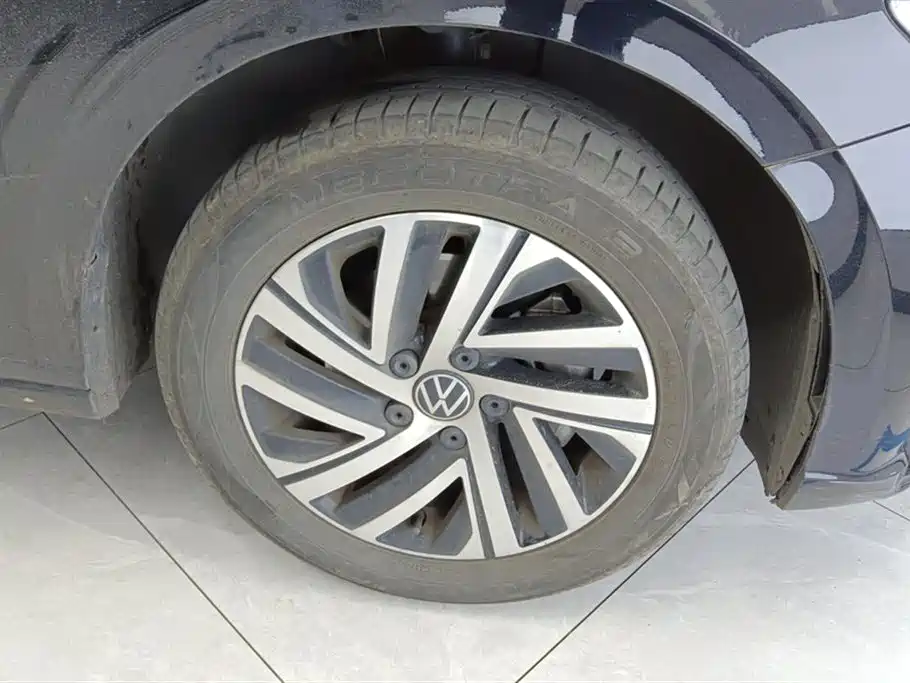 Volkswagen Lavida 2023 300TSI DSG Starlight Full Comfort Edition фото 6