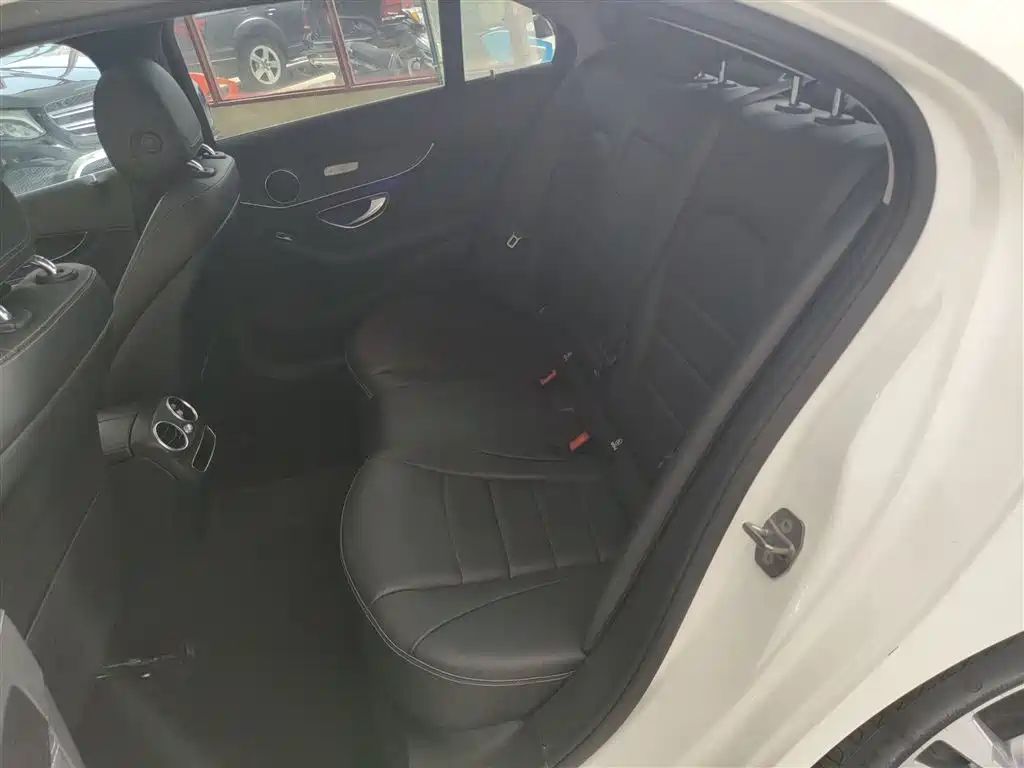 Mercedes-Benz C-Class 2019 C 180 L Fashion Sport Edition фото 17