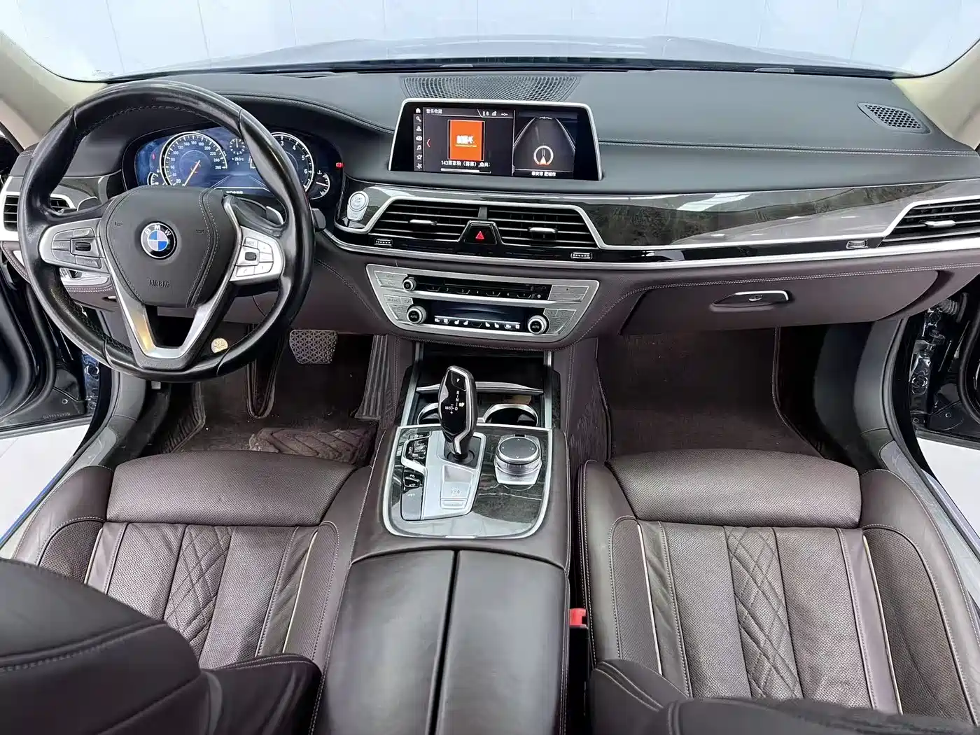 BMW 7 Series 2018 740Li Leading Type Excellence Package фото 9