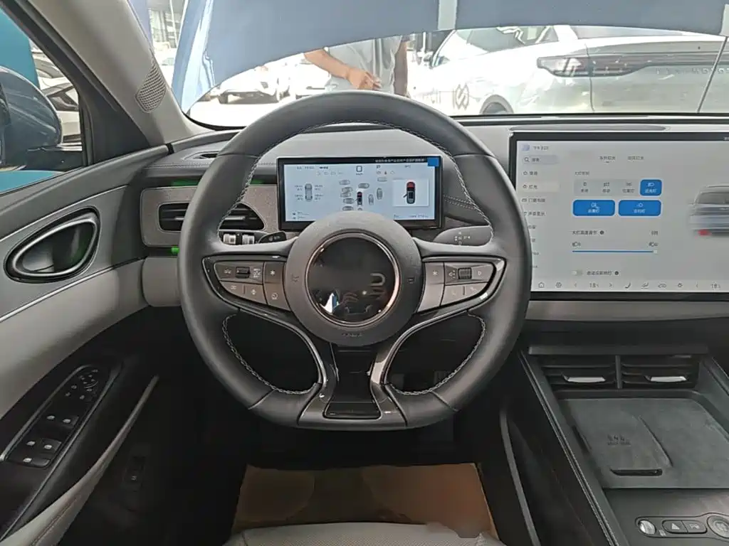 Фото 11 - BYD Seal 06 DM-i Touring