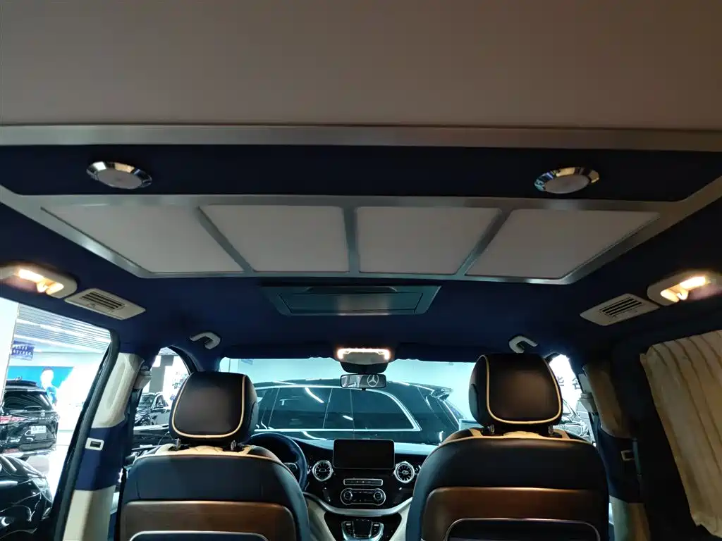 Mercedes-Benz Vito 2021 2.0T Business Edition 7-seater фото 18