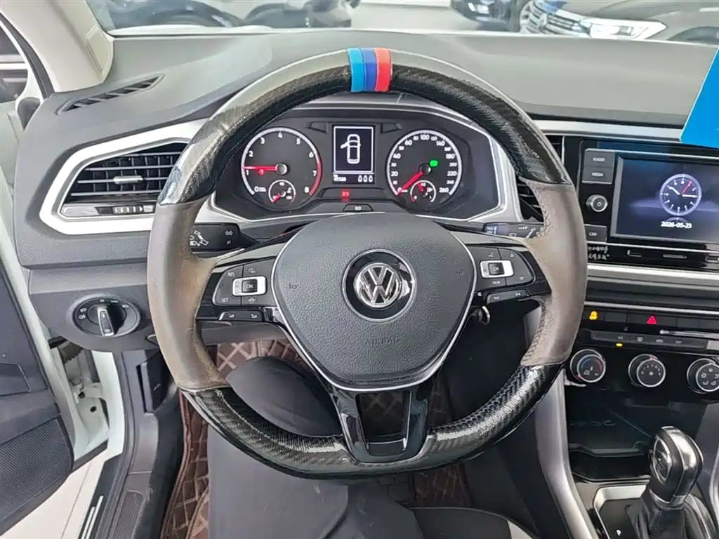 Volkswagen T-ROC 2020 280TSI DSG FWD Elite фото 11