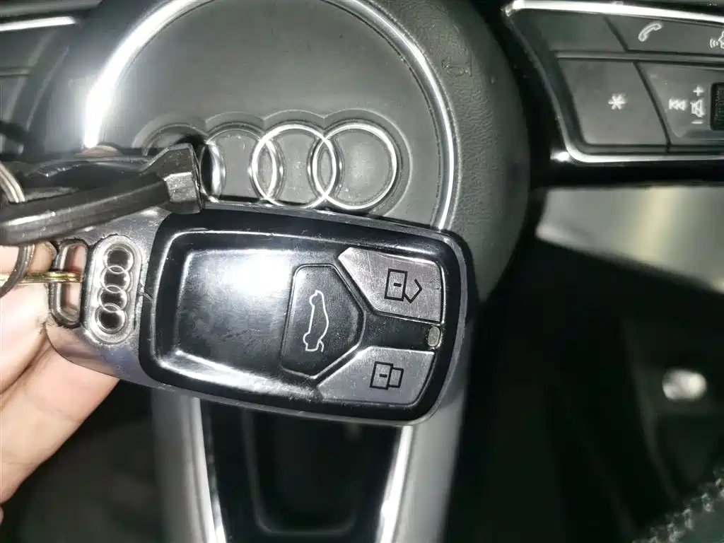 Audi A4L 2022 40 TFSI Fashion Dynamic фото 12