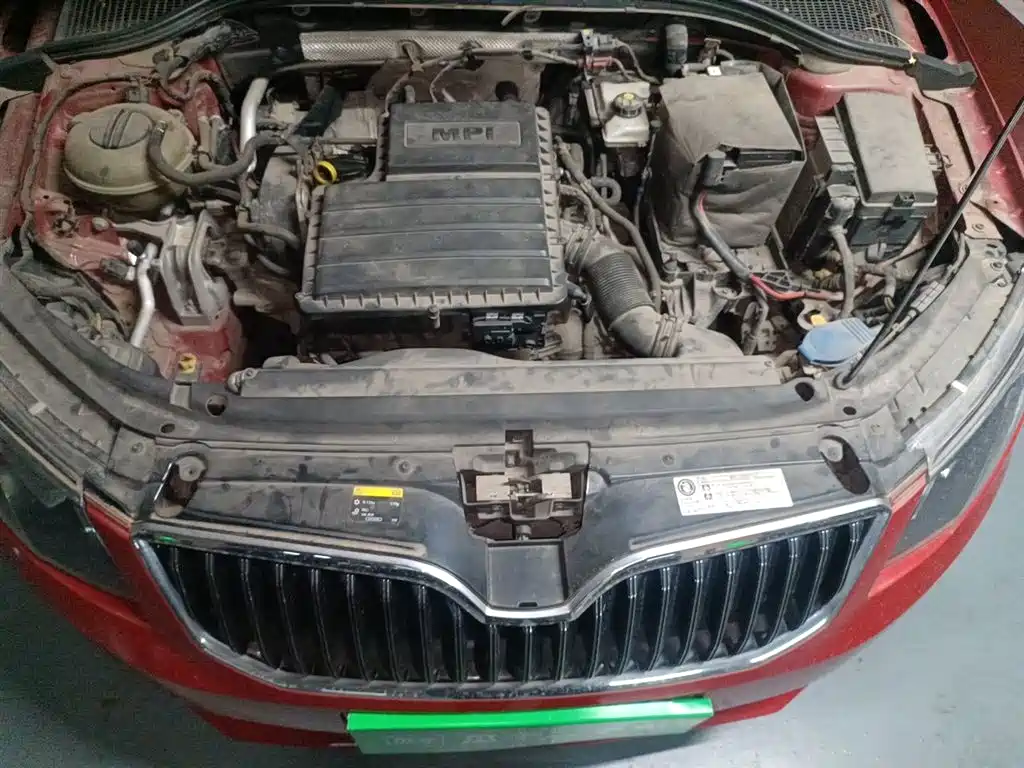 Škoda Octavia 2015 1.6L Automatic逸杰版 фото 11