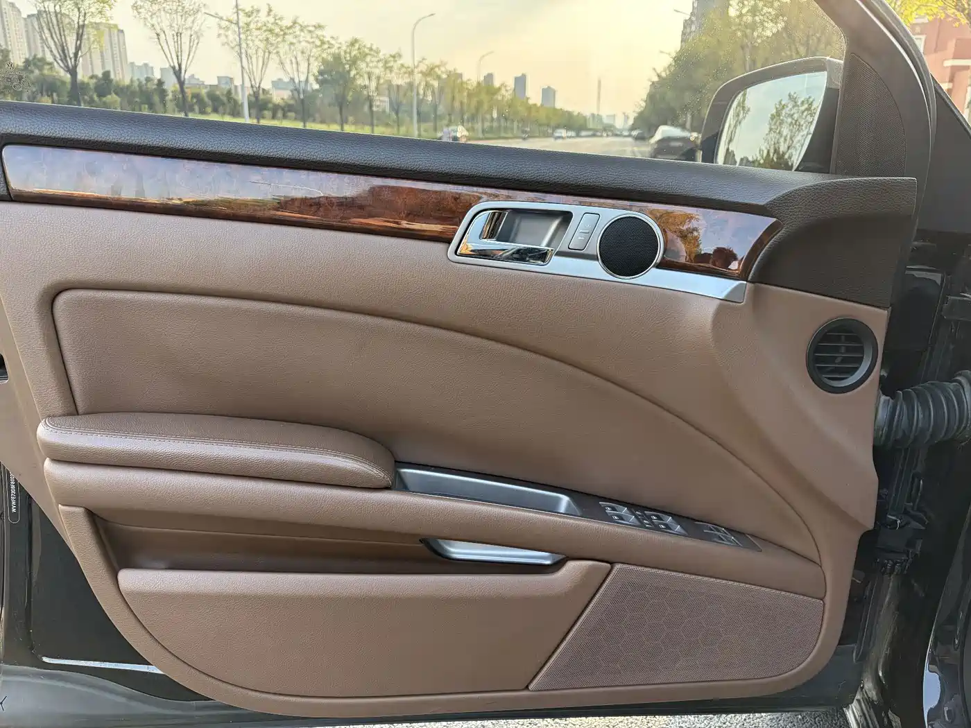 2016 Volkswagen Phaeton