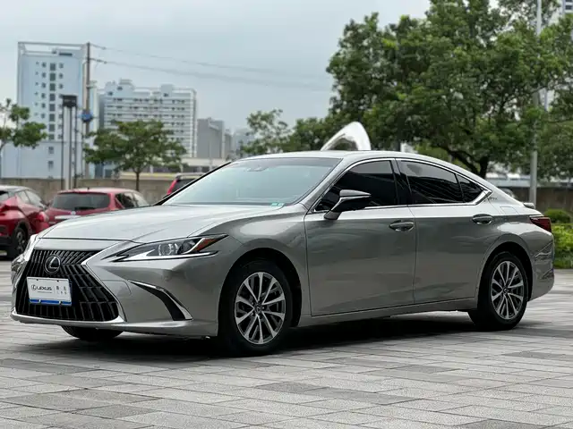 Lexus ES 2021 260 Excellence Edition
