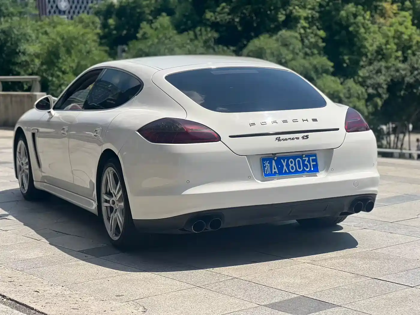 Porsche Panamera 2011 2010 Panamera 4 3.6L