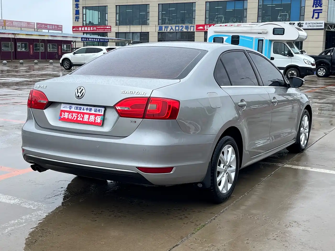 Volkswagen Sagitar 2012 1.4TSI Automatic Luxury фото 4