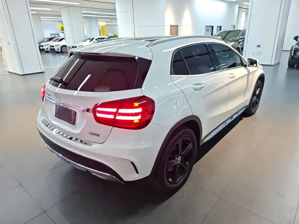 Mercedes-Benz GLA 2019 GLA 200 Fashion фото 7
