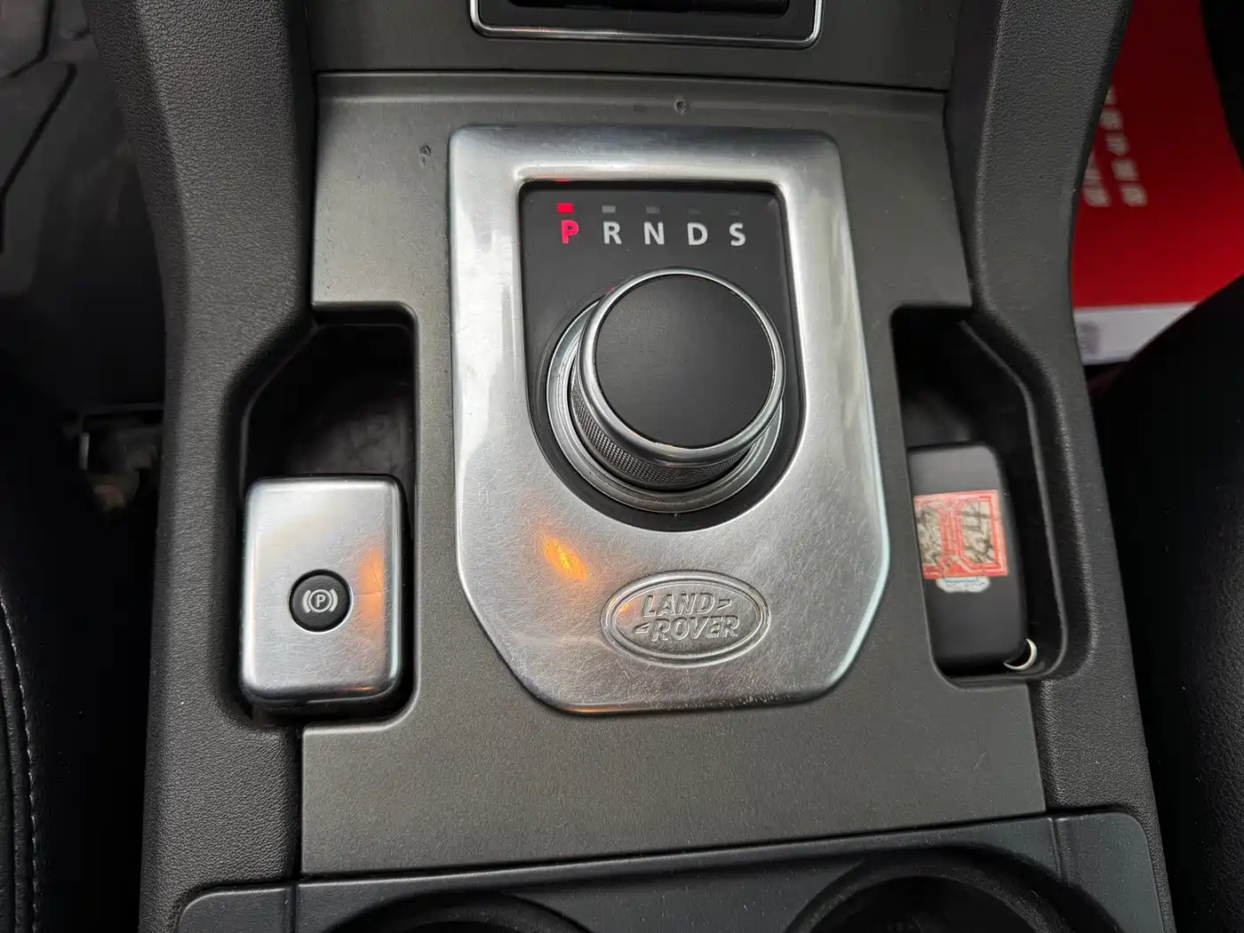 Land Rover Discovery 2015 3.0 SDV6 HSE Diesel фото 10