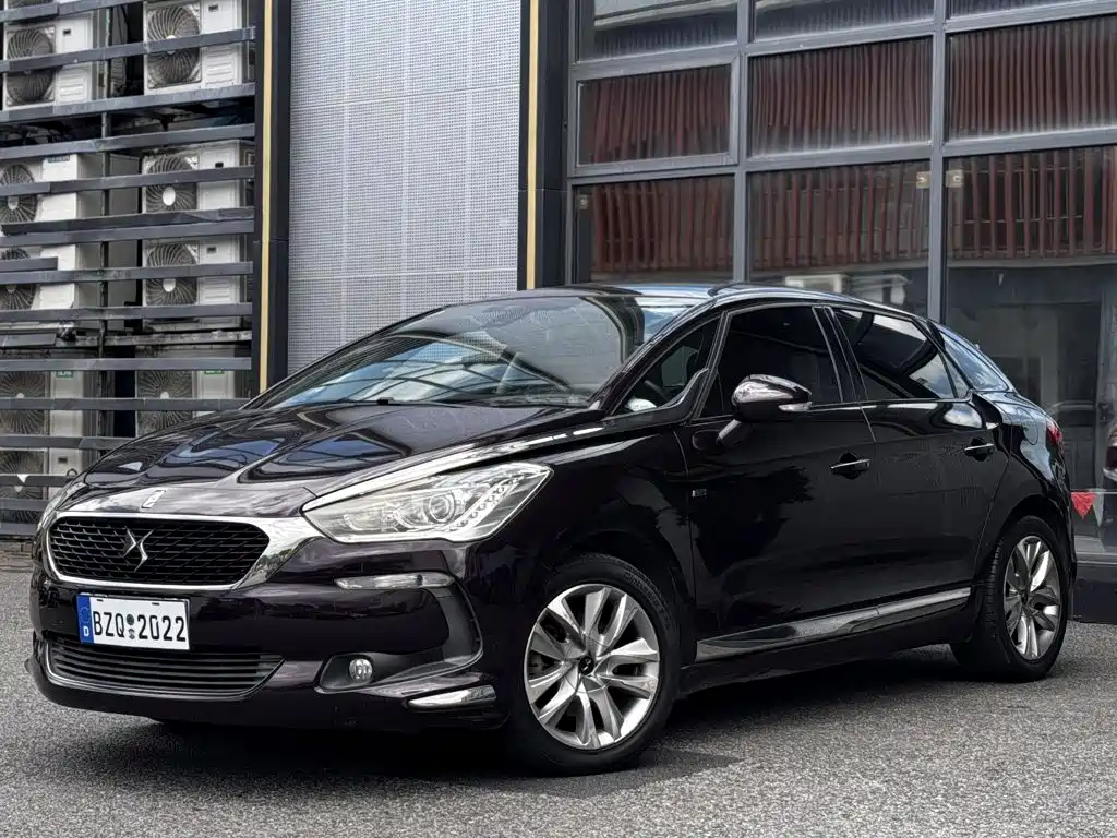 DS 5 2016 2014 1.6T Luxury THP160