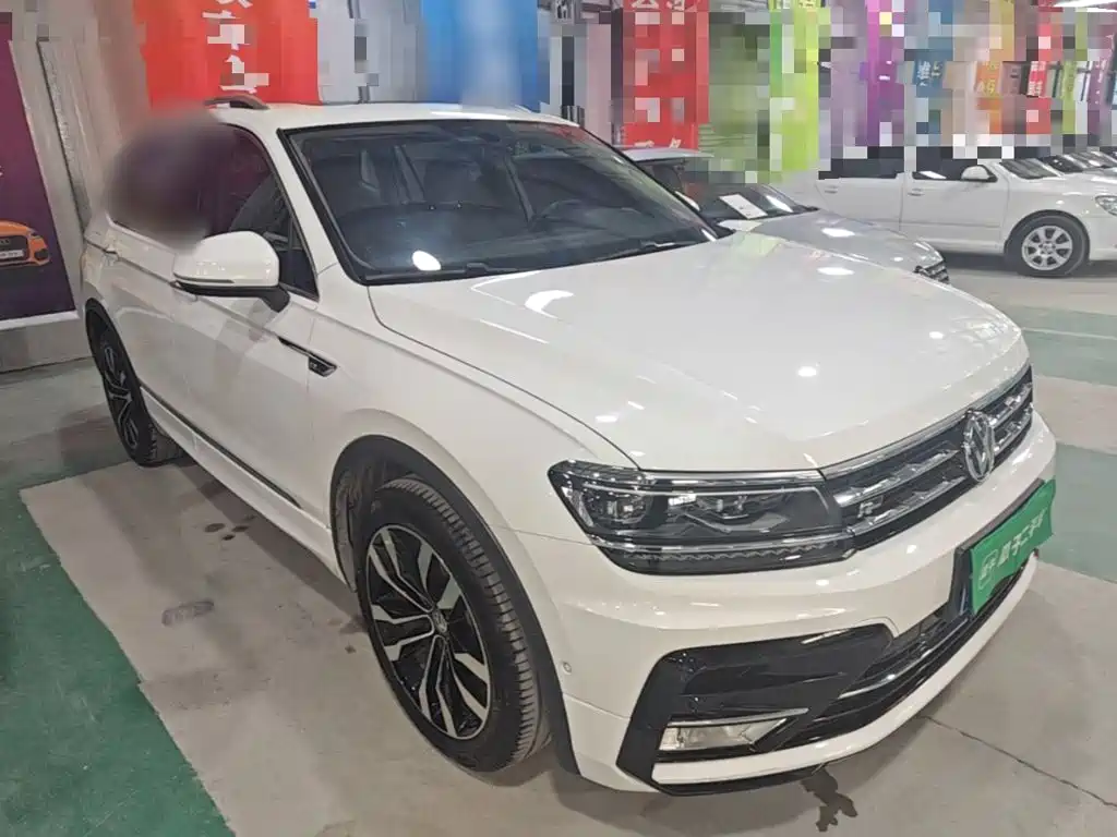 Фото 4 - Volkswagen Tiguan L