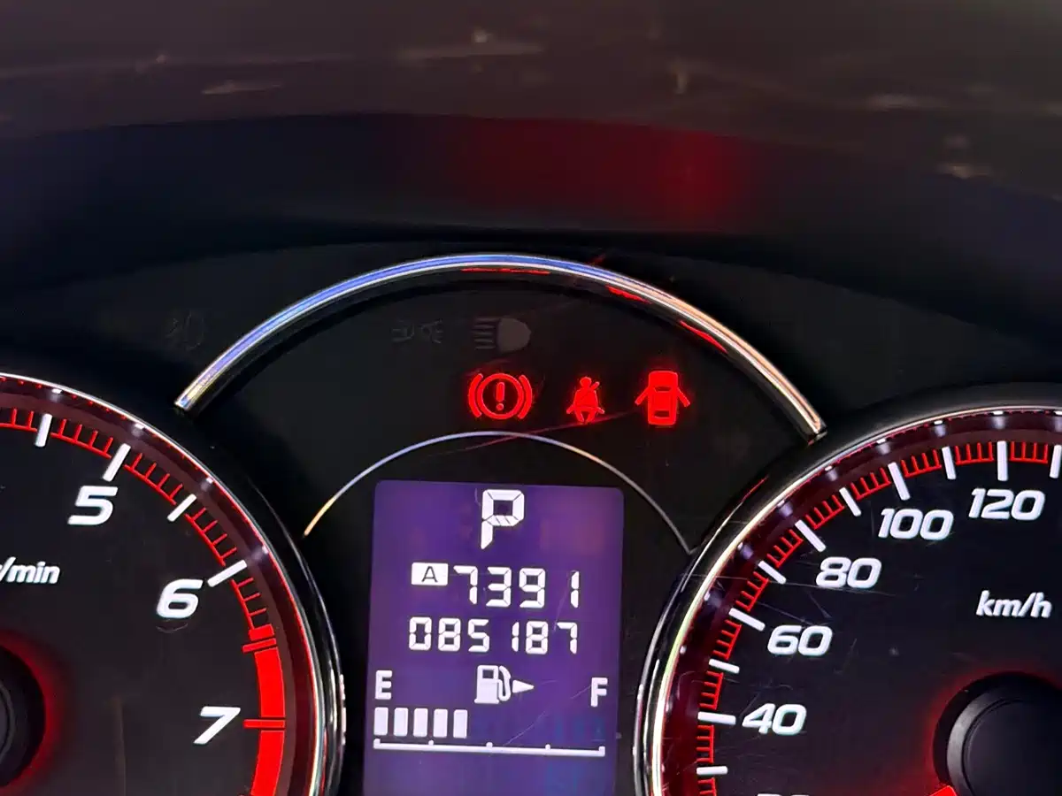 Photo 8 - Subaru Forester
