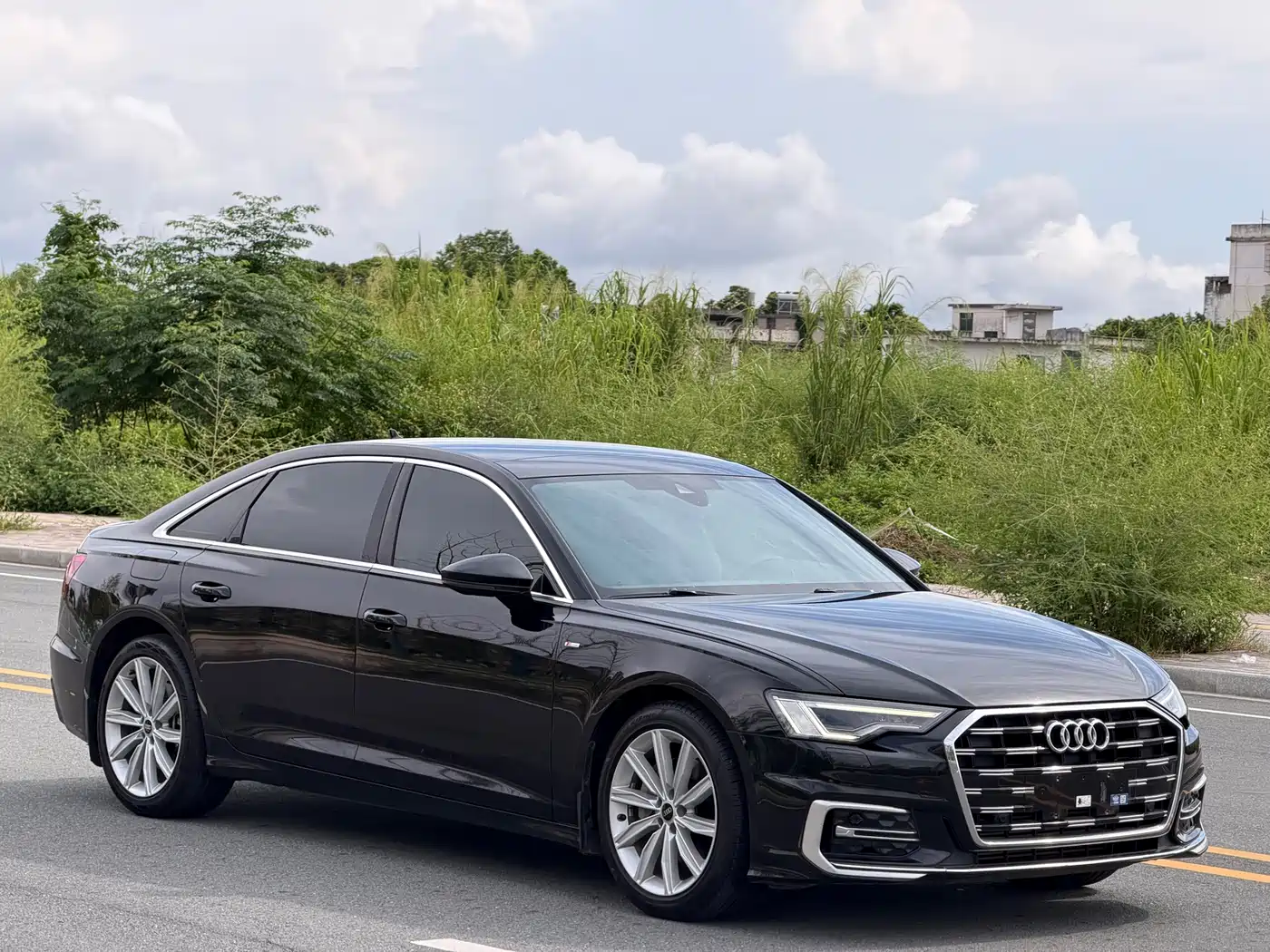 Фото 3 - Audi A6L