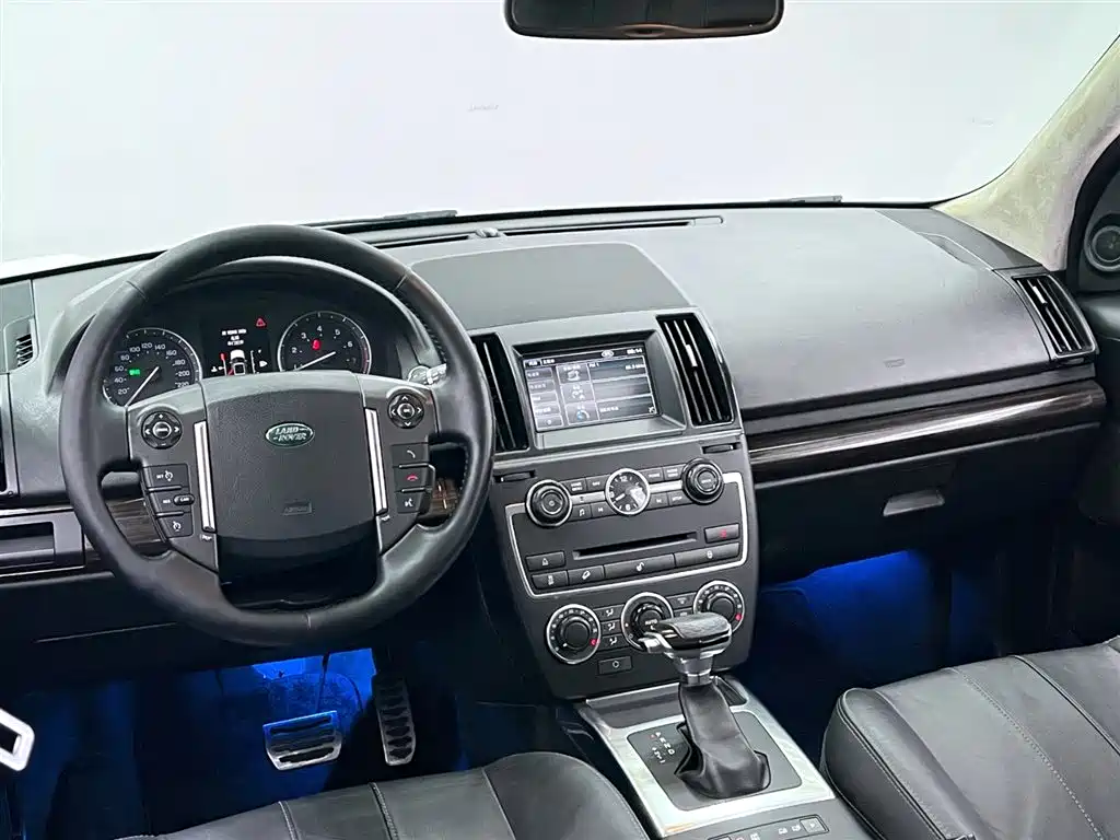 Land Rover Freelander 2 2013 2.0T Si4 SE Petrol Version фото 17