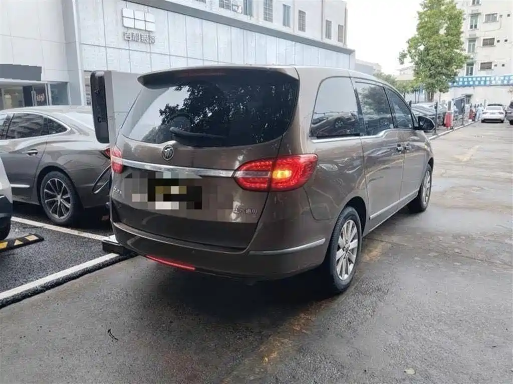 Buick GL8 2018 28T Luxury Model China VI фото 2