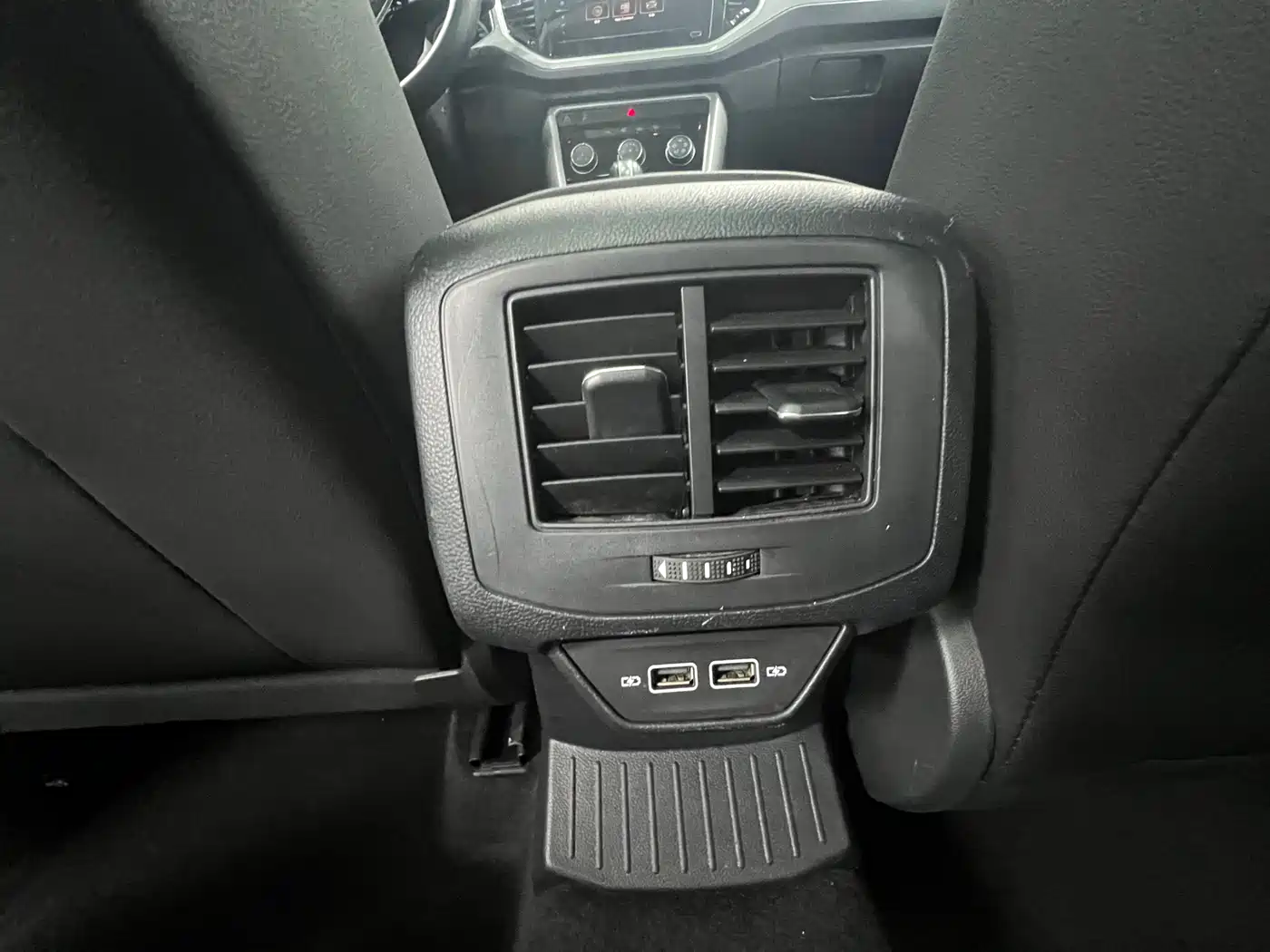 VOLKSWAGEN T ROC EXPLORING SONGS