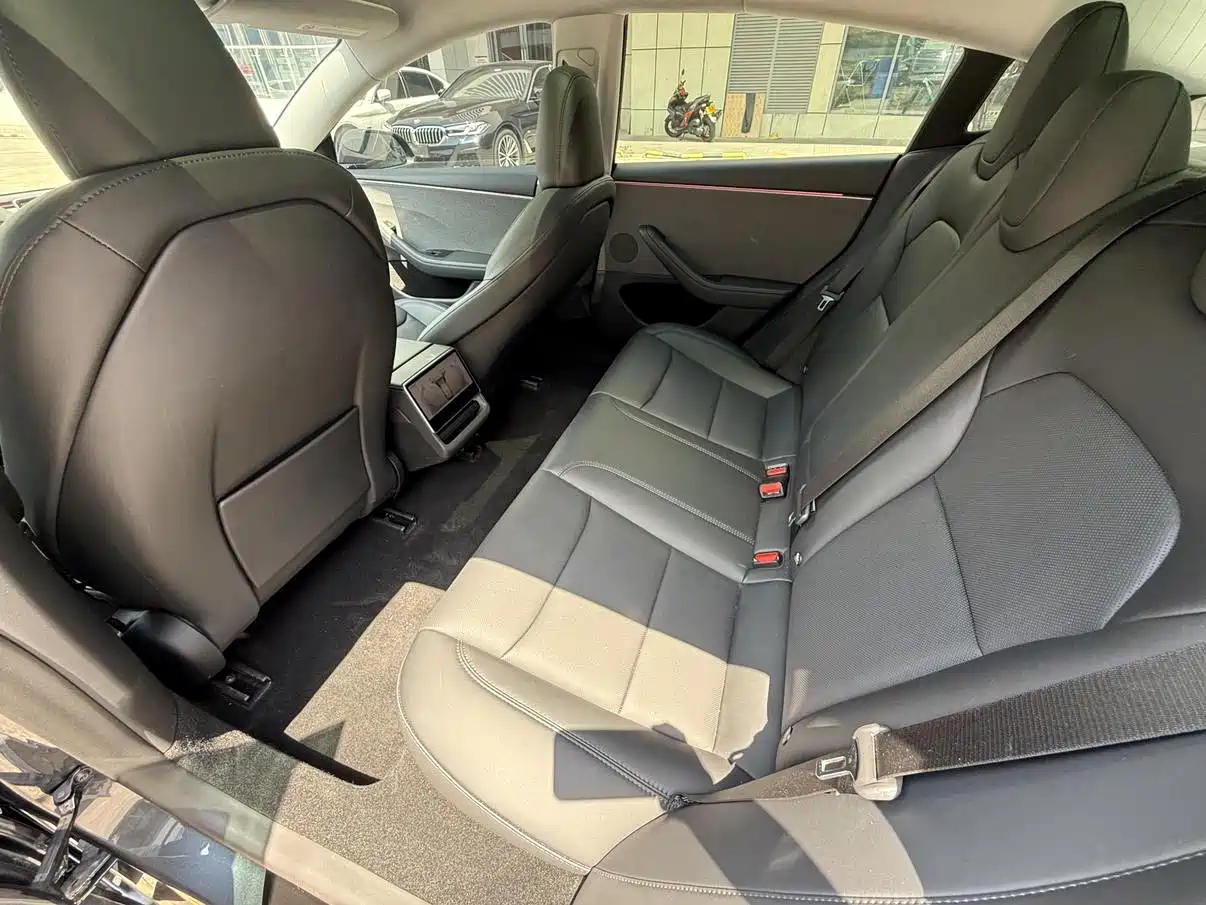 Tesla Model 3 2025 Model Rear-Wheel Drive Edition фото 7