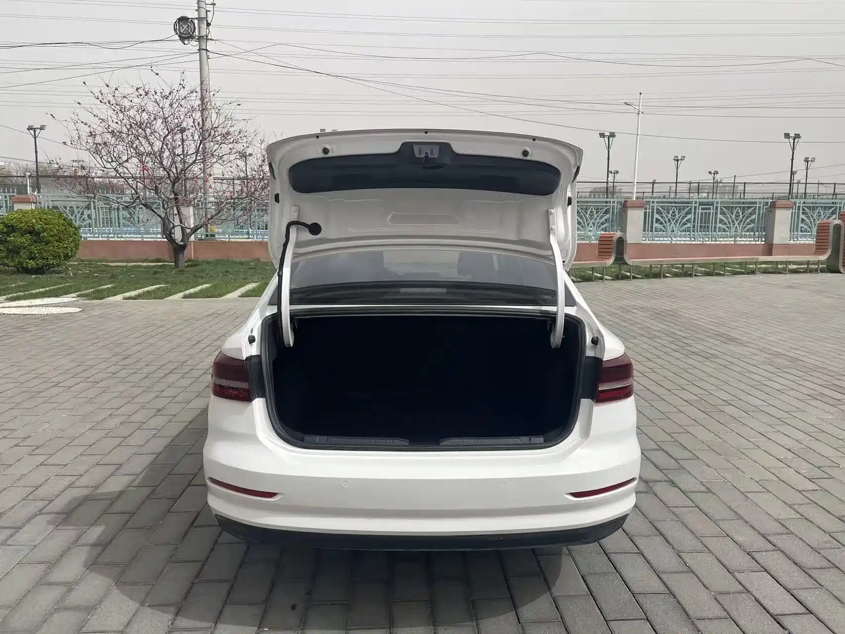 Фото 9 - Volkswagen Lavida