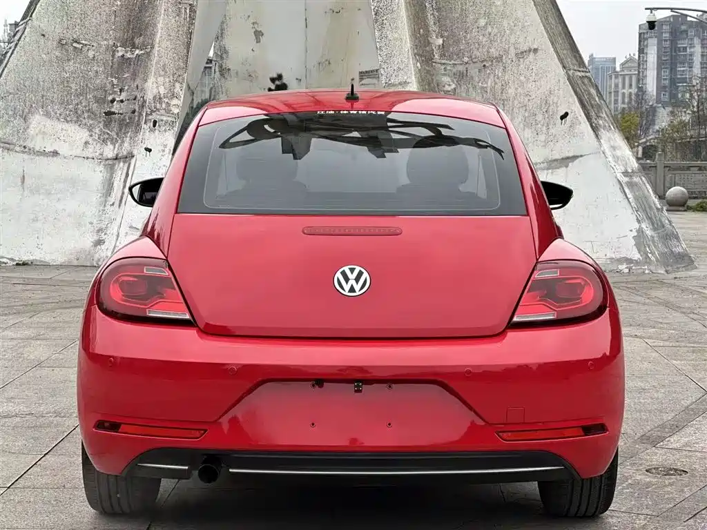 Volkswagen Beetle 2017 180TSI Enjoy фото 21