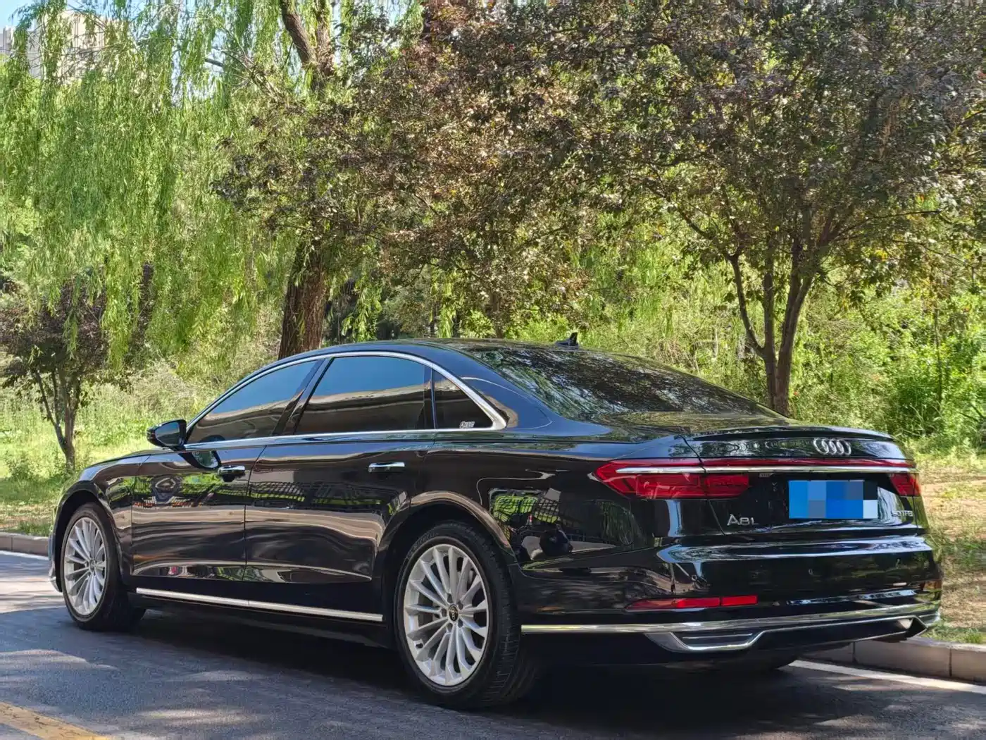 Audi A8 2021 A8L 50 TFSI quattro Comfort фото 4