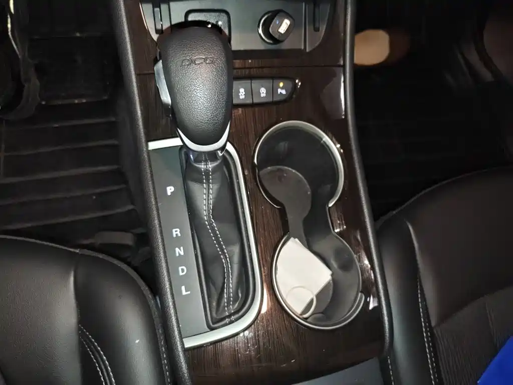 Buick Verano 2017 Sedan 20T DCT Leading фото 7