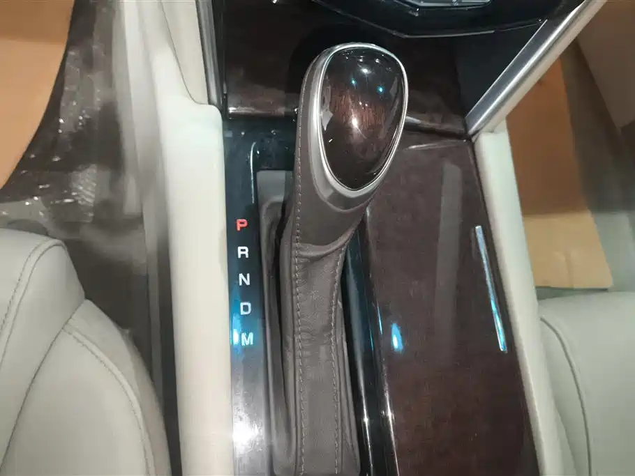 Cadillac XTS 2017 28T Technology фото 16