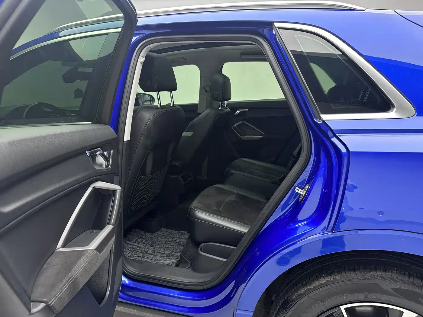 Photo 10 - Audi Q3