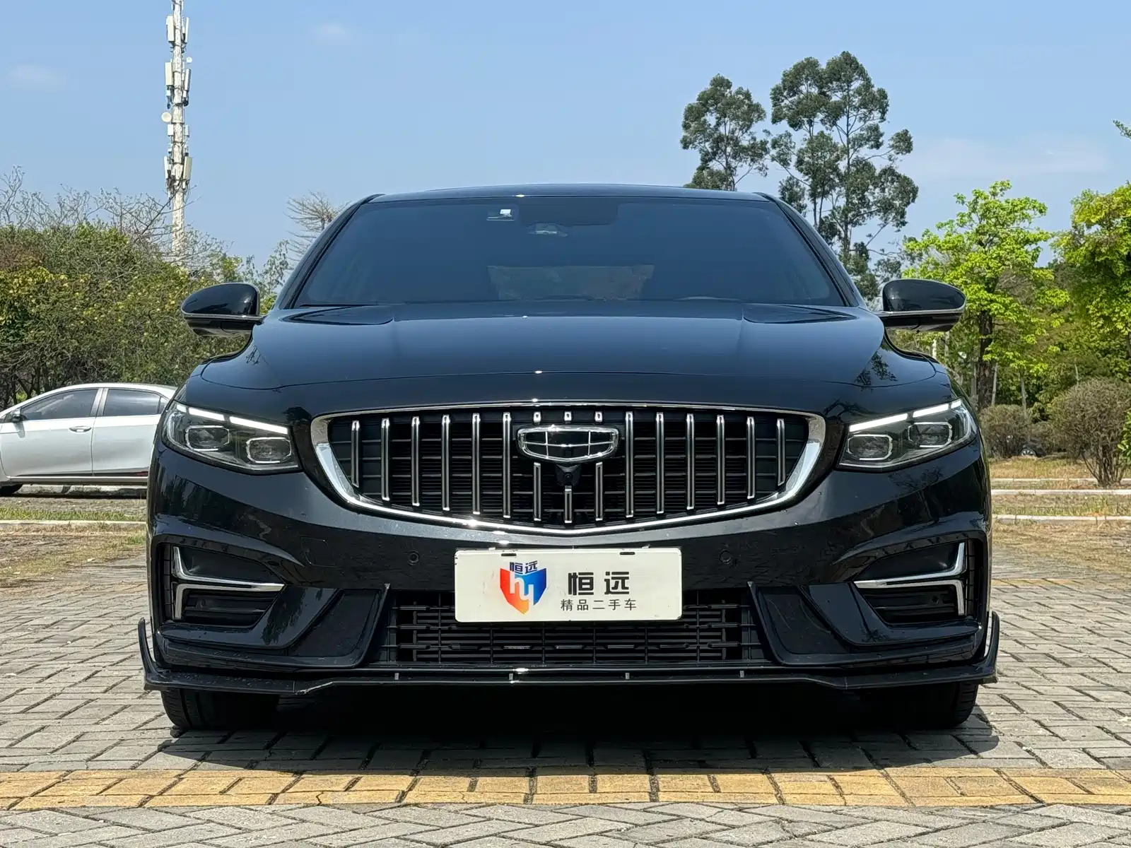 Фото 2 - Geely Preface
