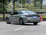 Фото 4 - Lexus ES