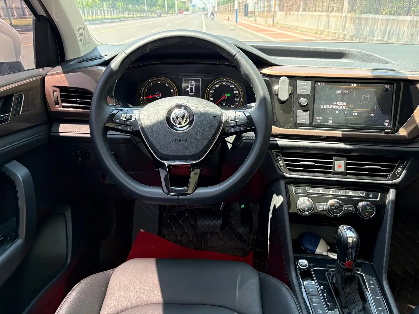 Volkswagen Tharu 2019 330TSI AWD Luxury Edition China VI фото 10