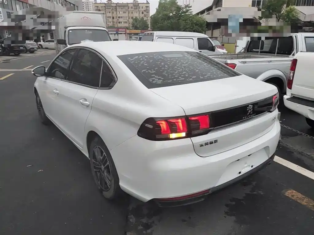 Peugeot 308 2016 1.6L Automatic Luxury фото 5