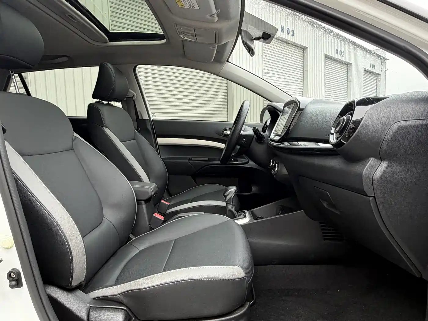 Kia KX1 2021 1.4L CVT Sunroof Version фото 10